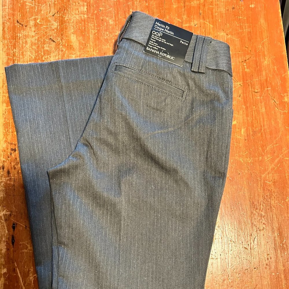 Banana Republic Pants / Trousers. Martin Fit. NWT. 00P